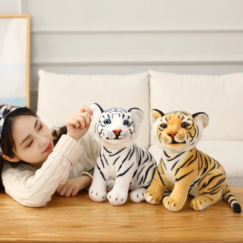 🐯 Pelúcia Realista de Tigre Bebê – 23cm de Pura Fofura! 🐯