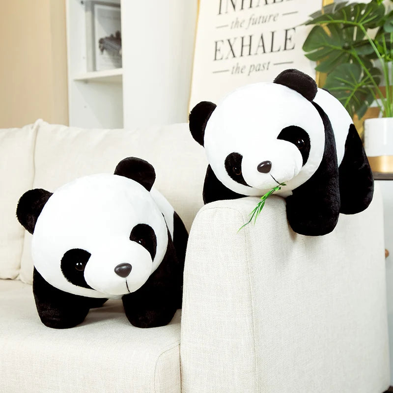 🐼 Pelúcia Panda Fofo 20cm – Com ou Sem Bambu 🌿