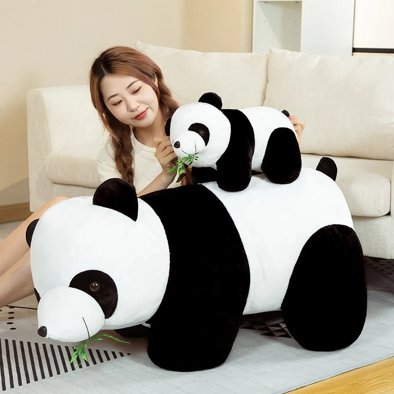 🐼 Pelúcia Panda Fofo 20cm – Com ou Sem Bambu 🌿