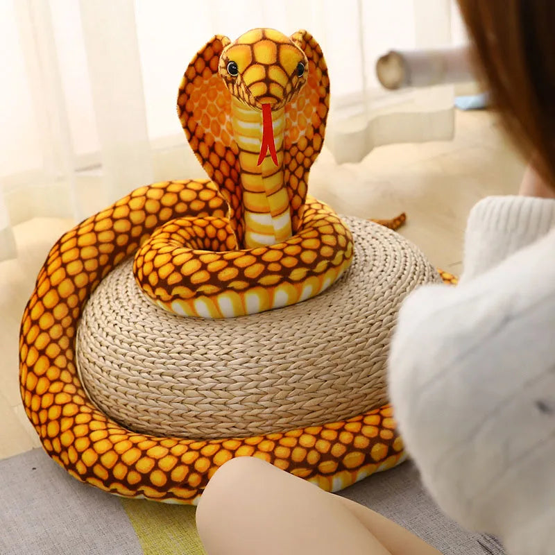 🐍 Cobra de Pelúcia Gigante – Realismo Impressionante em 80 e 170 cm! 🐍
