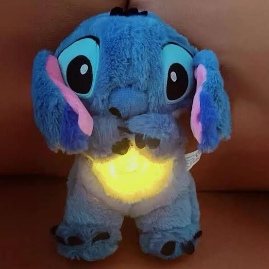 Stitch de Pelúcia que respira acende e toca música